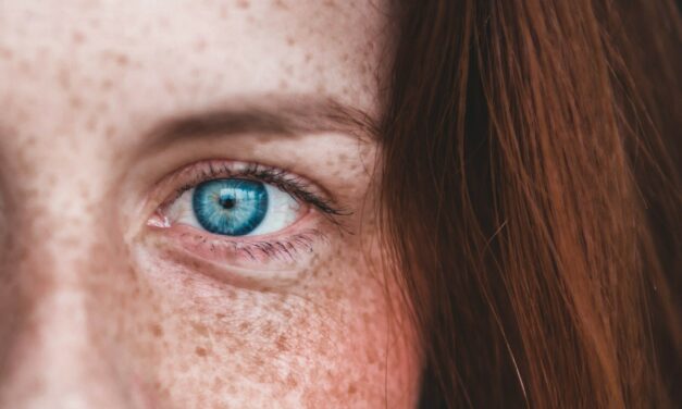 Operace očních víček – kdy a pro koho je vhodná